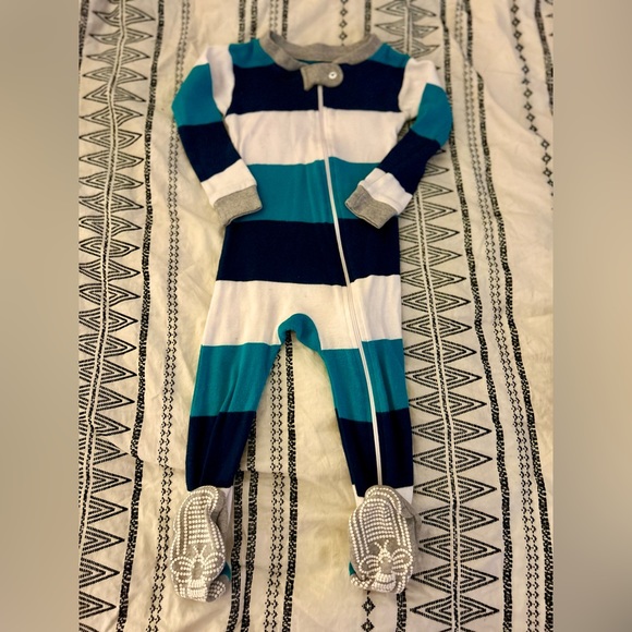 12 month Burt’s Bees sleep n play pjs - Picture 2 of 12